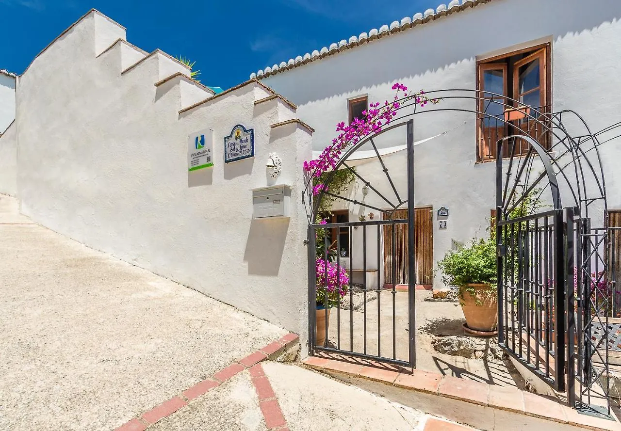 Casa Mundo - 16Th Century Traditional White Village House With Pool Pinos del Valle 0*,  İspanya
