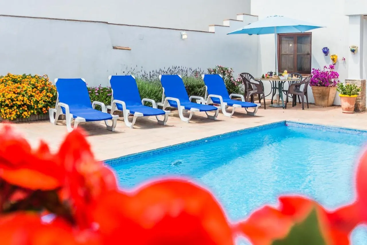 Casa Mundo - 16Th Century Traditional White Village House With Pool Pinos del Valle İspanya