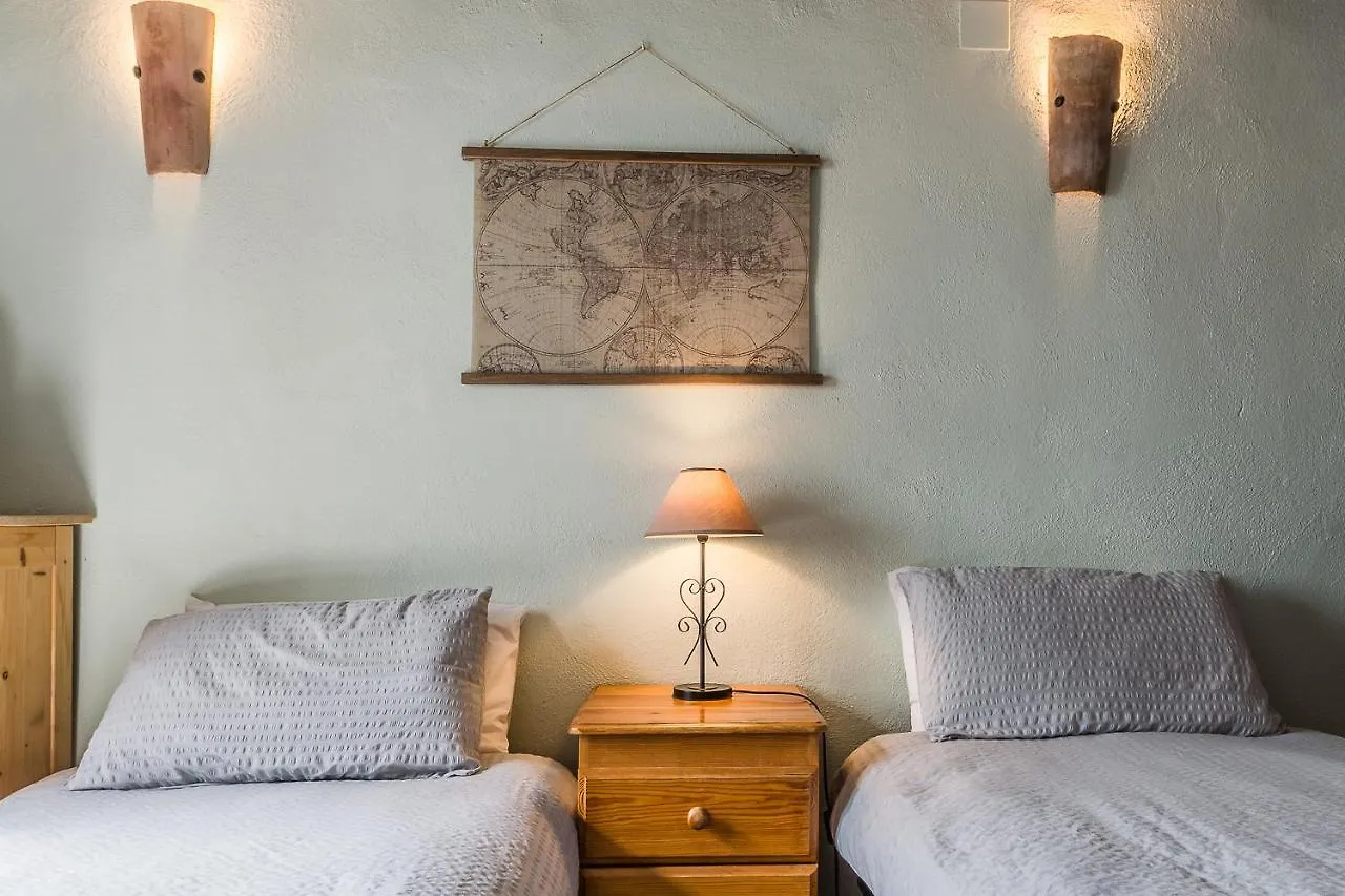 Casa Mundo - 16Th Century Traditional White Village House With Pool Pinos del Valle